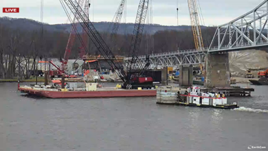 Screengrab of live cam at IowaDot.gov/LansingBridge - 11/21/24